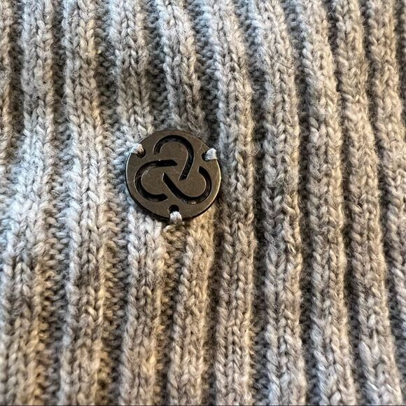 Zella Heather Gray Crossover Wrap Sweater size S - Picture 3 of 10